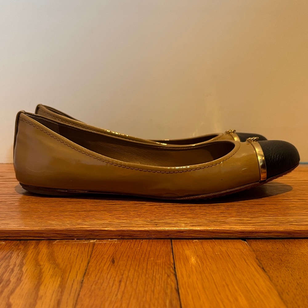 Tory Burch Pacey Captoe Ballerina Flats in Sand & Black w/ gold tone detailing